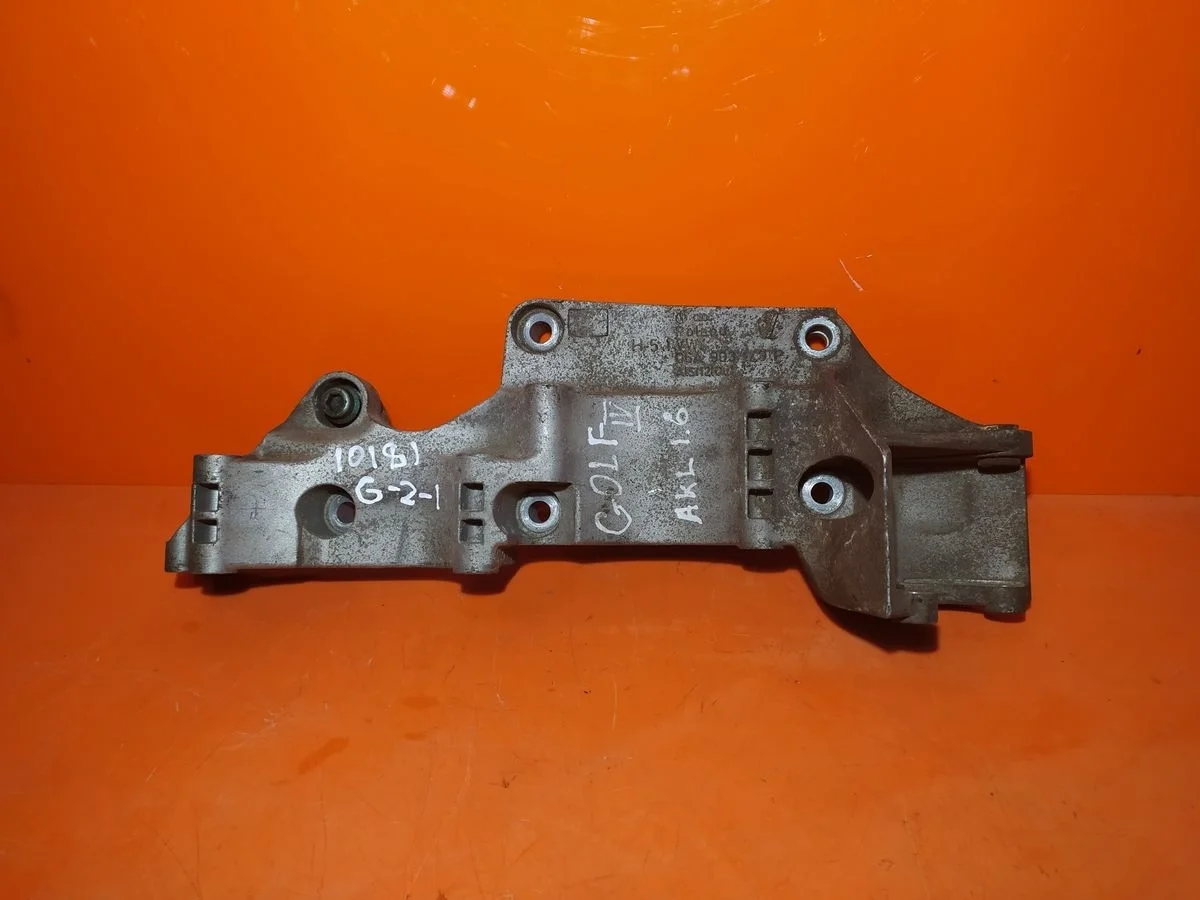 Кронштейн генератора Skoda Octavia I рестайлинг (2000—2011) б.у