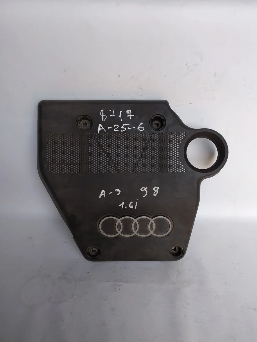 Накладка декоративная (на двс) Audi A3 8L (1996—2000) б.у