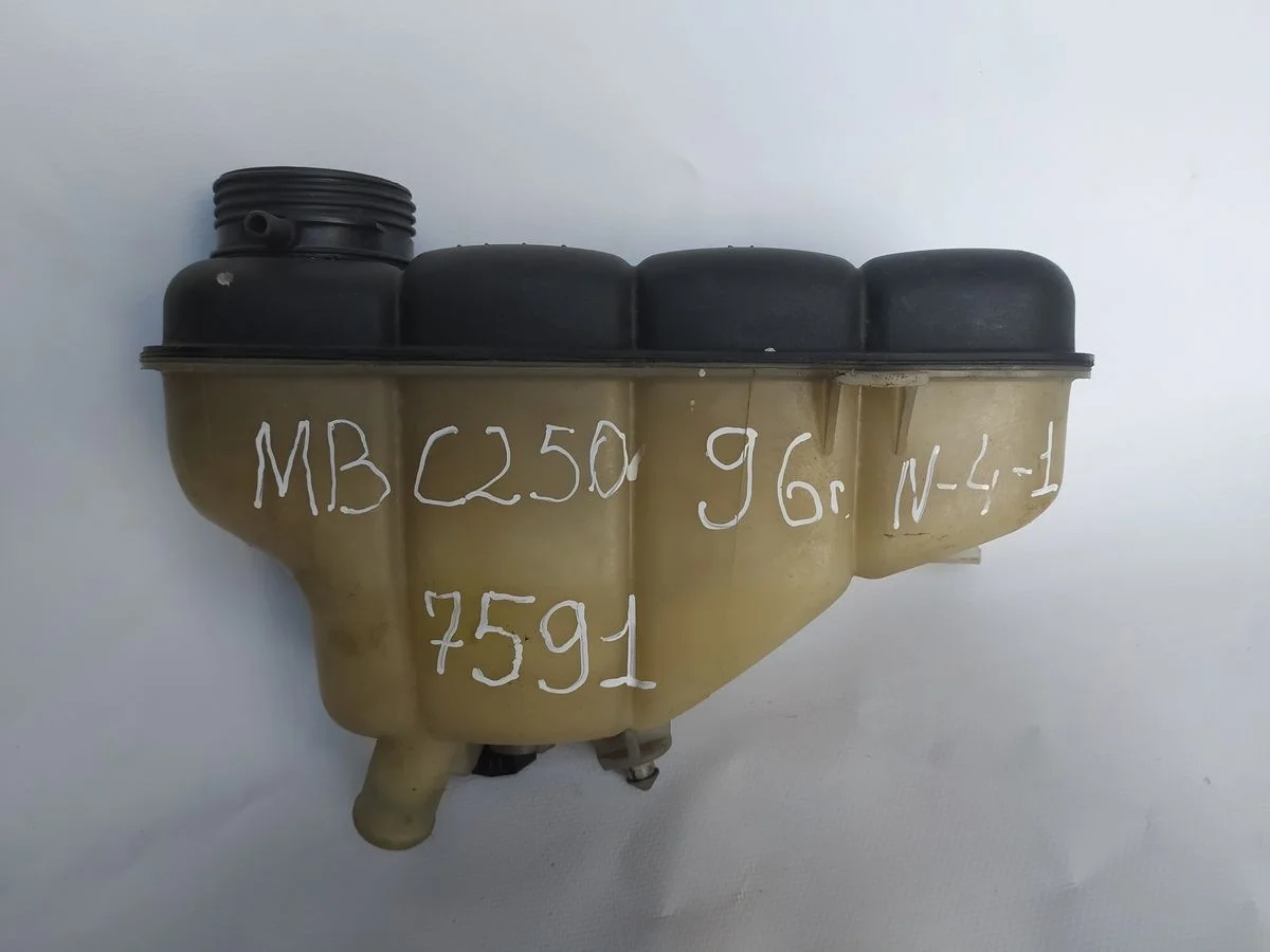 Бачок расширительный Mercedes-Benz C-класс W202/S202 (1993—1997) б.у