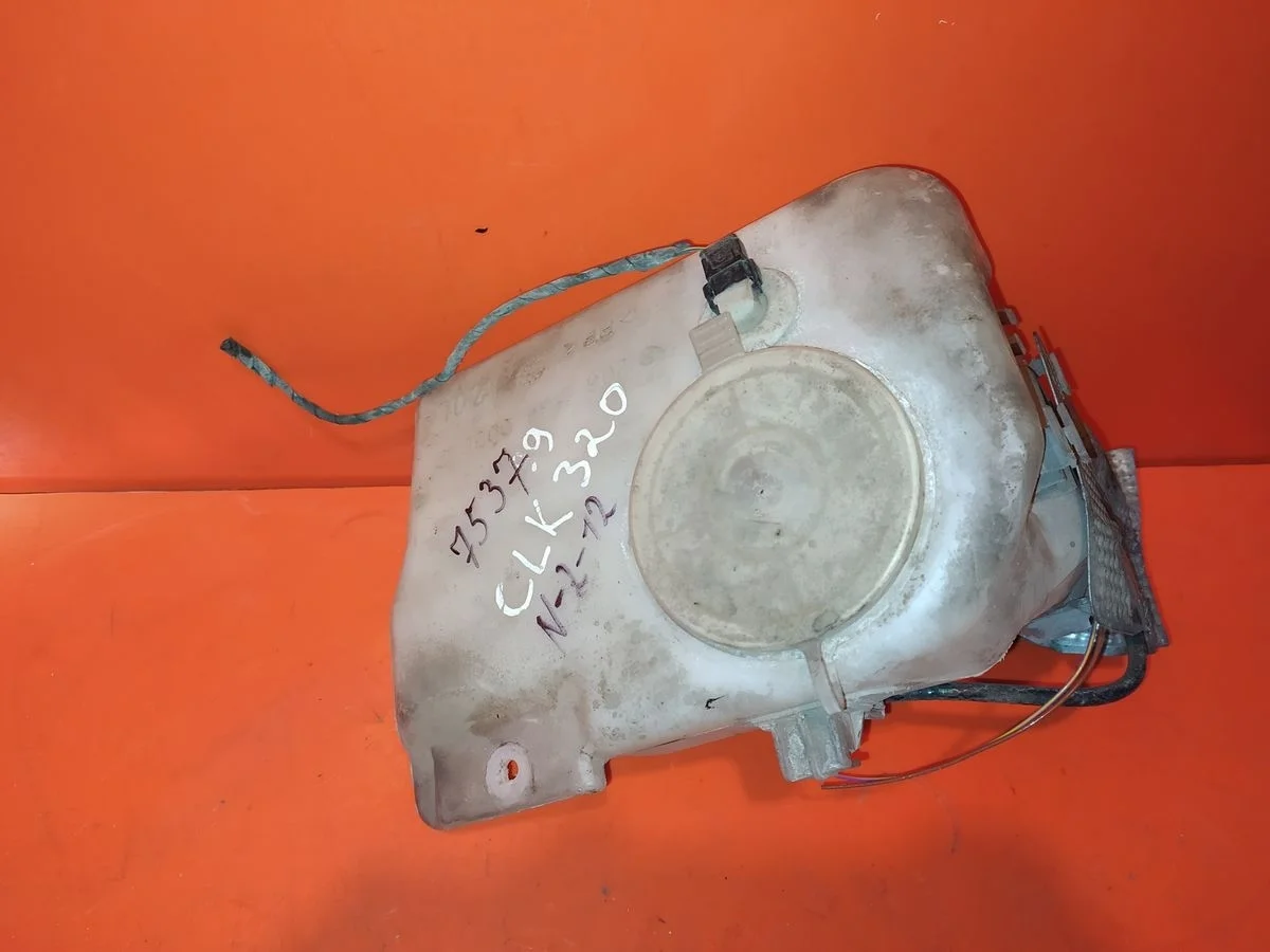 Бачок омывателя Mercedes-Benz CLK-класс C208/A208 (1997—2000) б.у