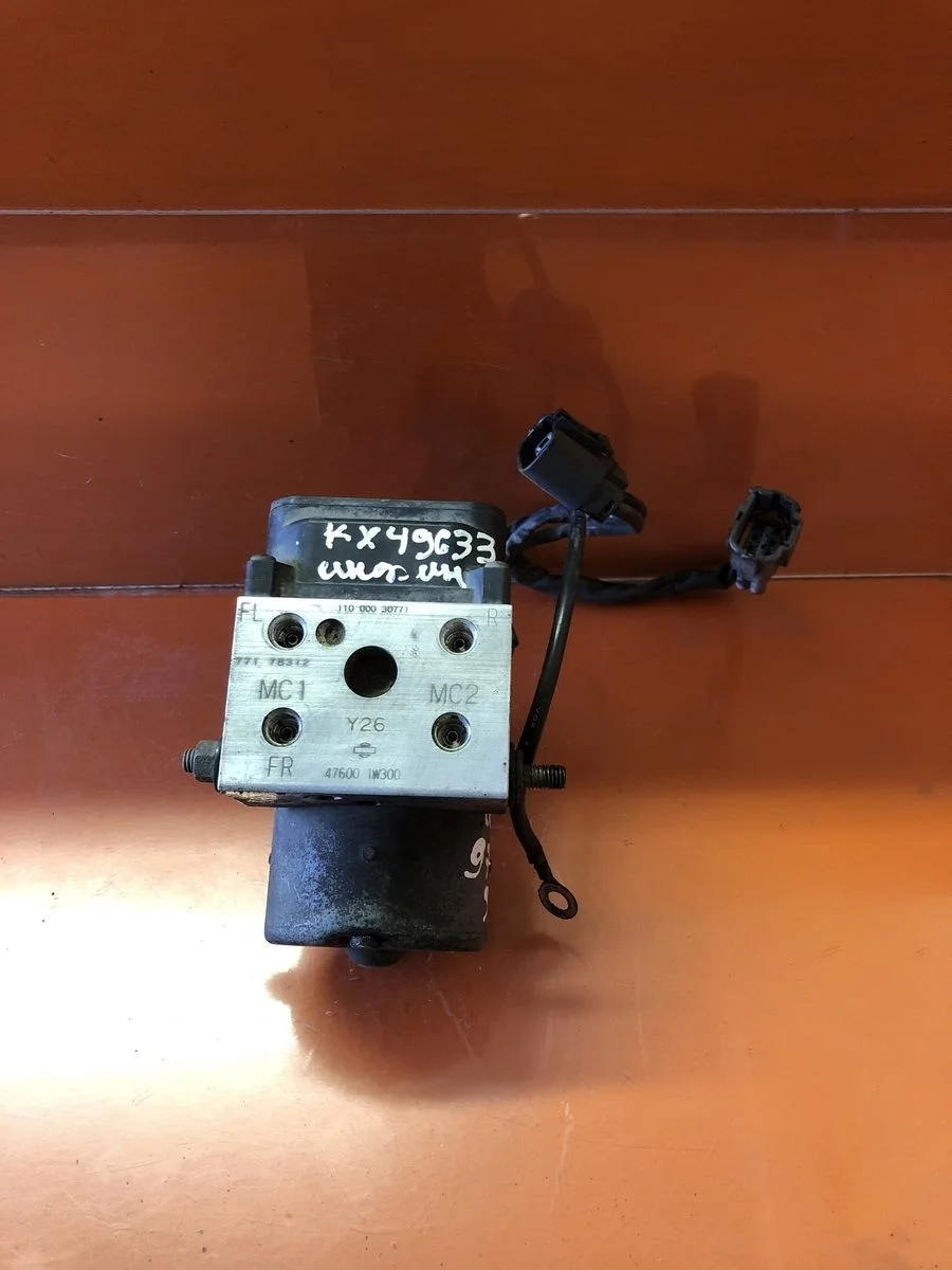 Блок (насос) ABS Infiniti QX4 I (1996—2003) б.у