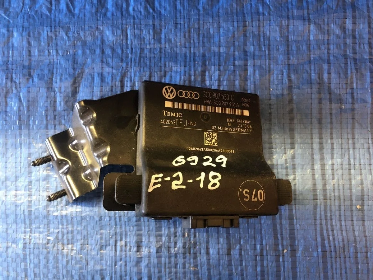 Блок электронный Volkswagen Passat B6 (2005—2010) б.у