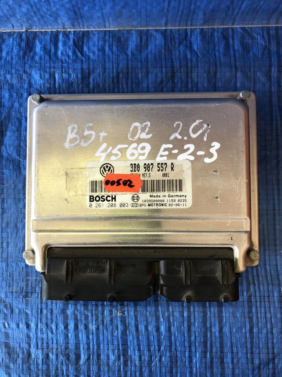 Блок управления двигателем Volkswagen Passat B5 рестайлинг (2000—2005) б.у