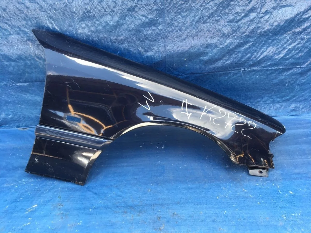 Крыло переднее правое Mercedes-Benz C-класс W202/S202 (1993—1997) б.у