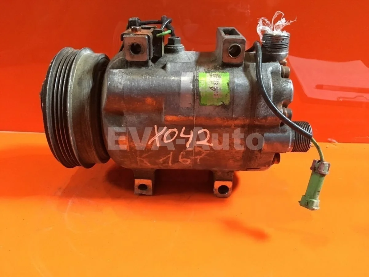 Компрессор кондиционера Audi A8 D2 (1994—1999) б.у