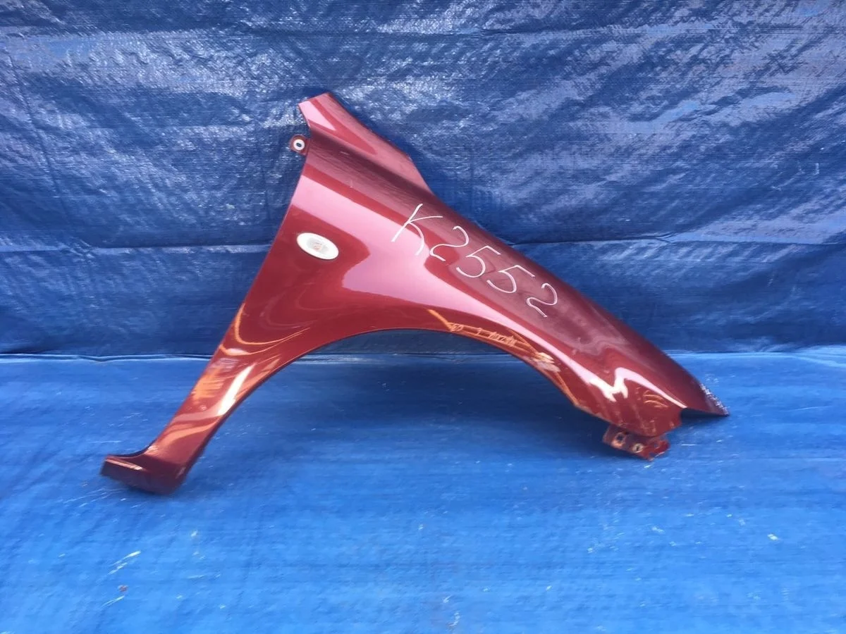 Крыло переднее правое Mazda 6 GG (2002—2005) б.у