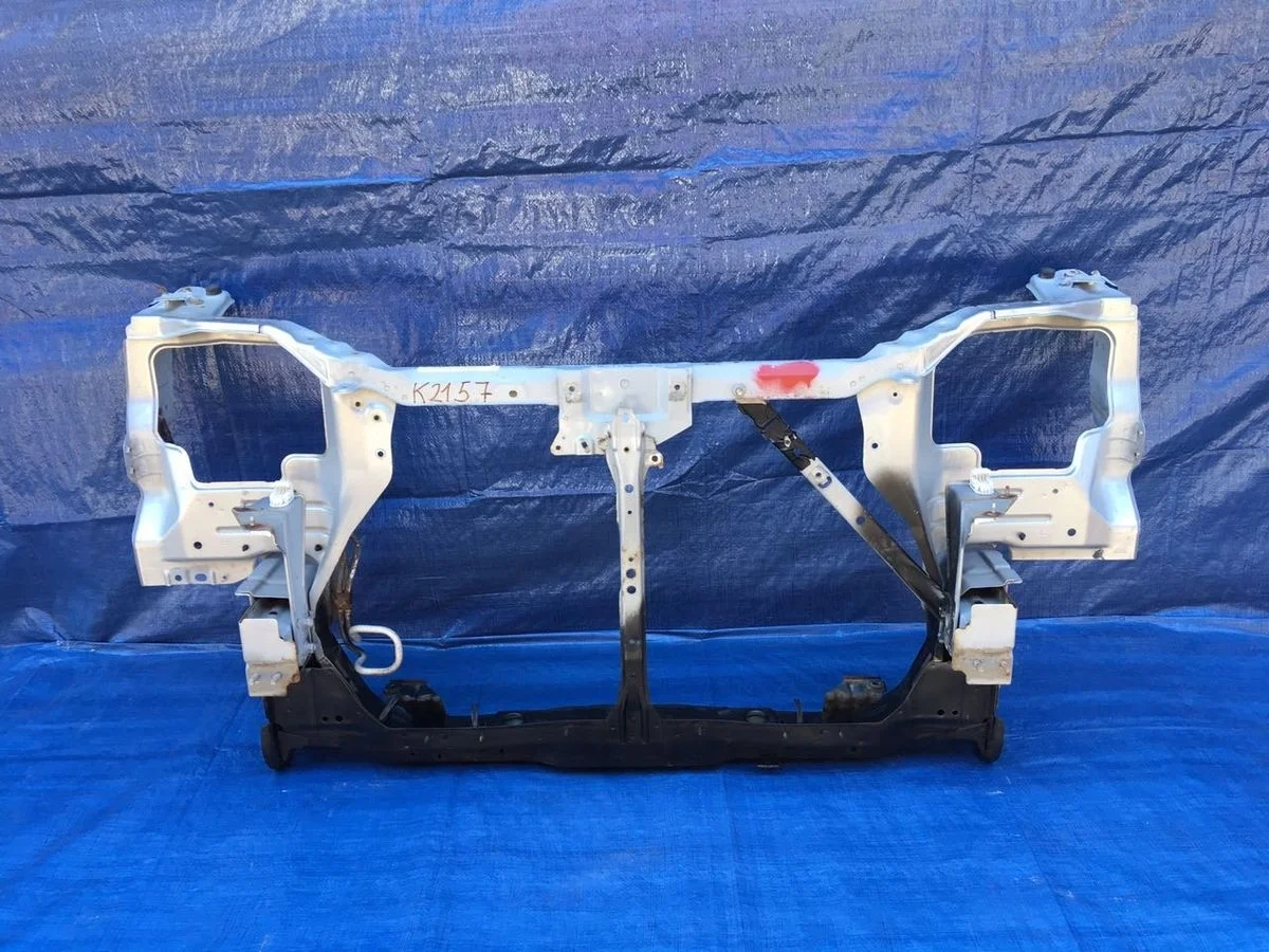 Панель передняя ( рамка ) Nissan X-Trail I (2000—2007) б.у