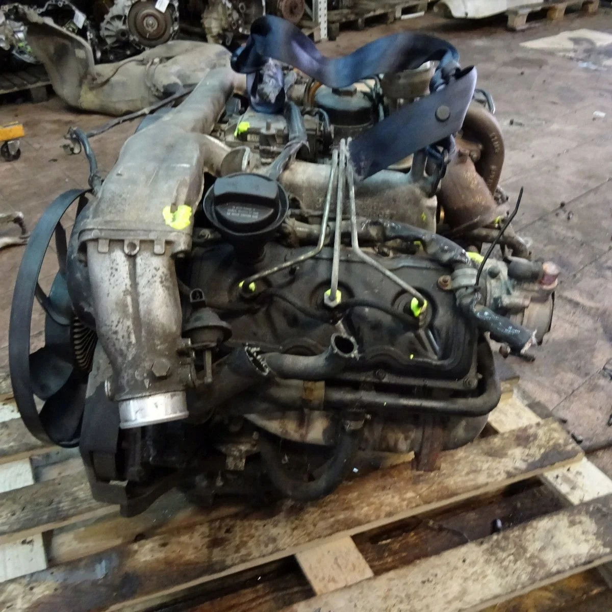 Двигатель Audi A6C5  2.5TDI  AKN б.у