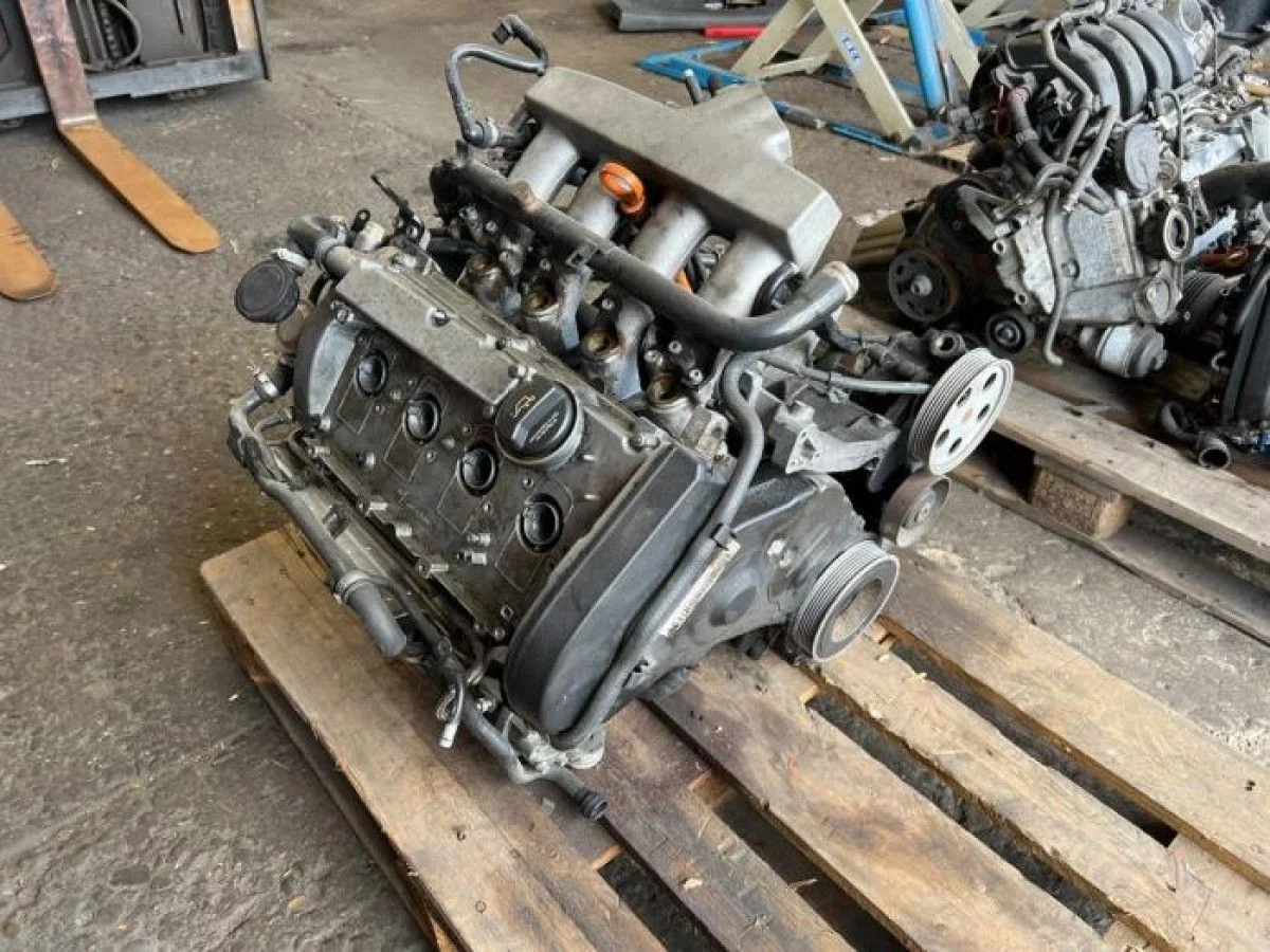 Двигатель Audi A4 B6 1.8Turbo  BFB б.у