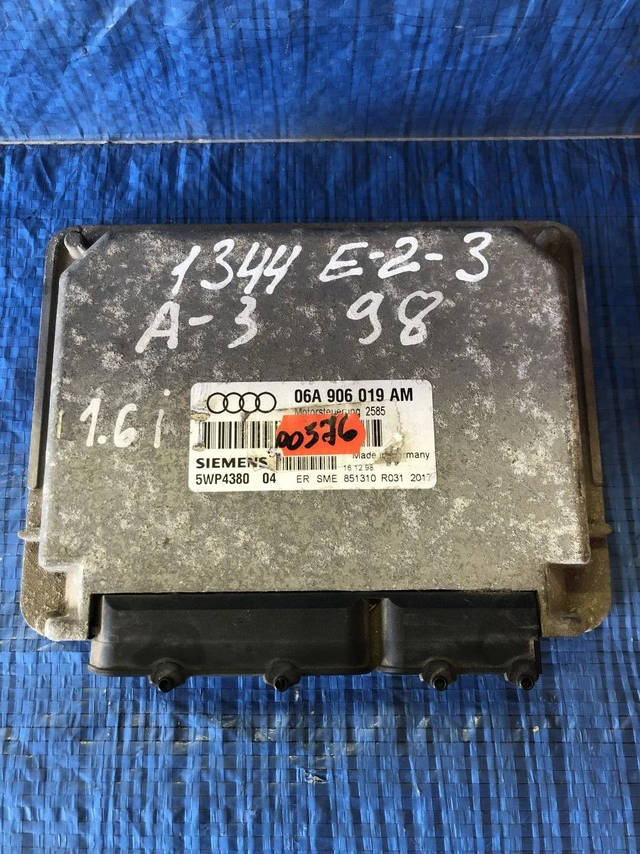Блок управления двигателем Audi A3 8L (1996—2000) б.у