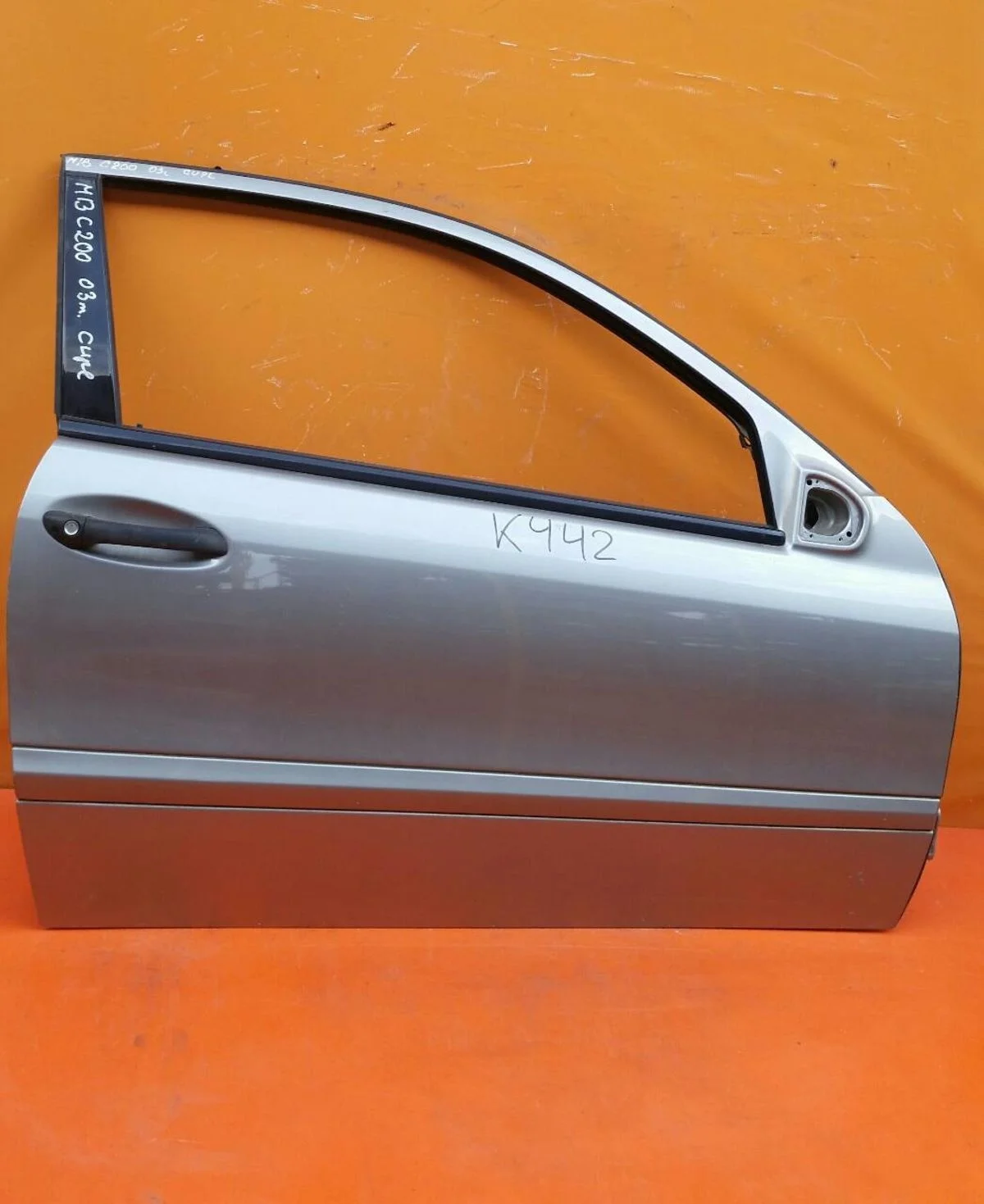 Дверь передняя правая Mercedes-Benz C-класс W203/S203/CL203 (2000—2004) б.у