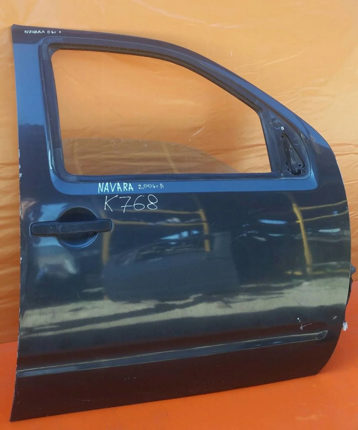 Дверь передняя правая Nissan Navara D40 (2004—2010) б.у