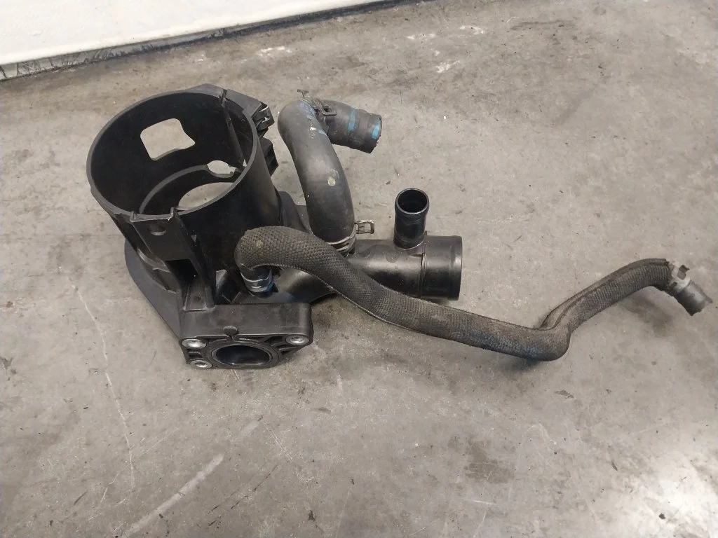 Фланец системы охлаждения Mercedes-Benz GLK-Class 2013 X204