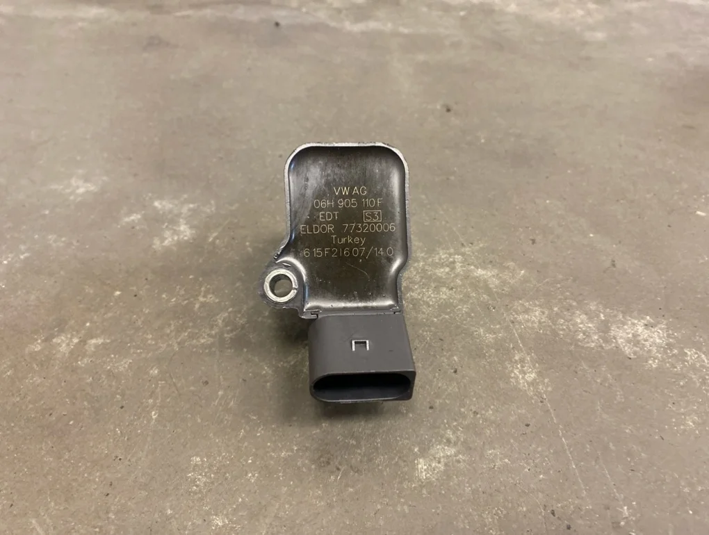 Катушка зажигания Audi A5 8T