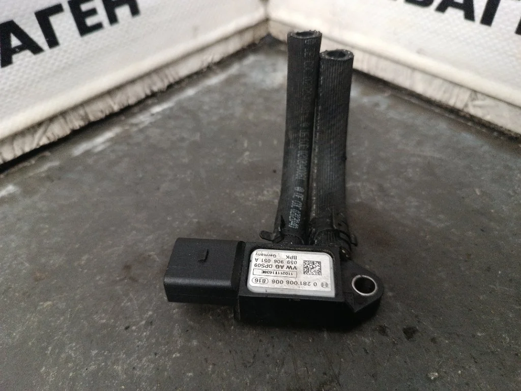 Датчик давления выхлопных газов Volkswagen Touareg 2011 7P