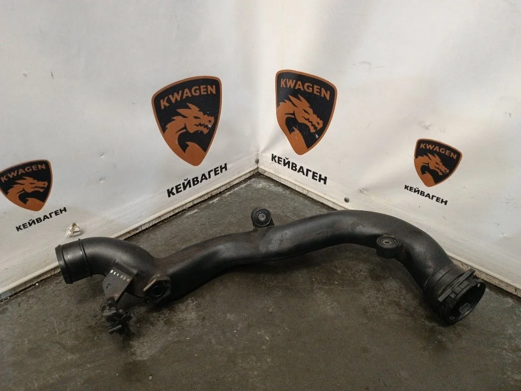 Патрубок интеркулера Volkswagen Tiguan 2010 5N