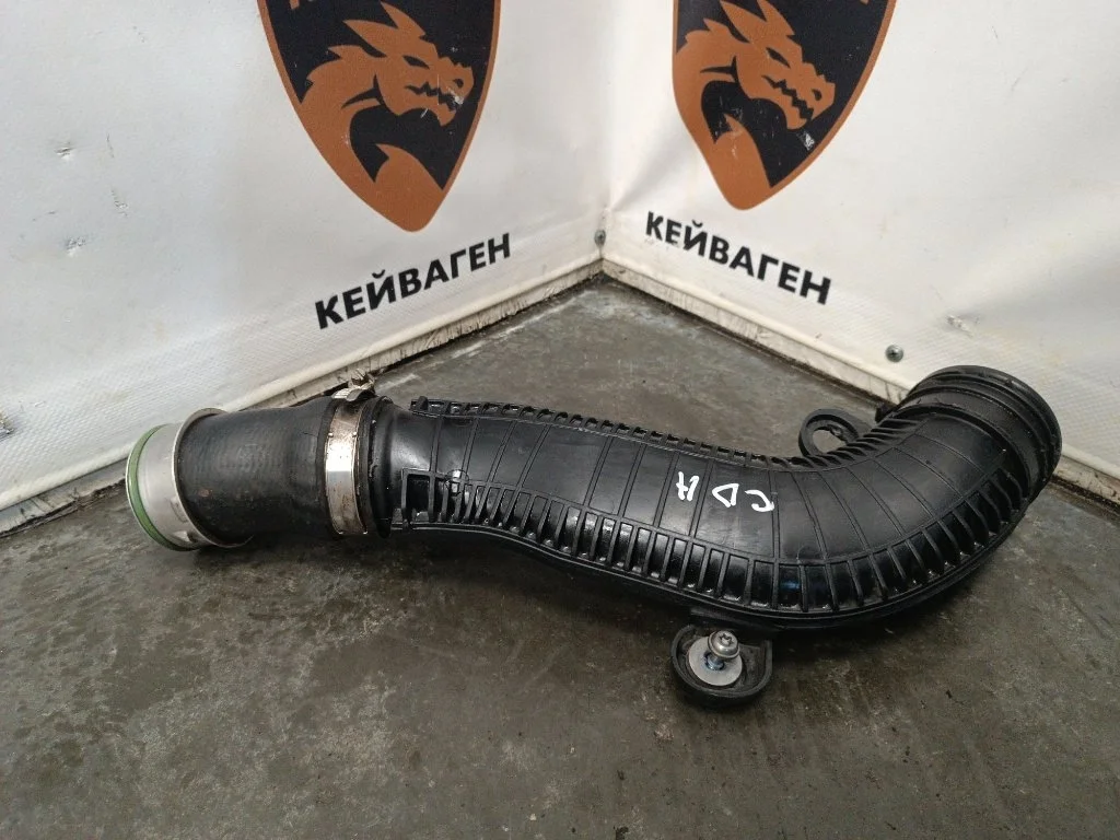 Патрубок интеркулера Volkswagen Passat CC 2012 B6