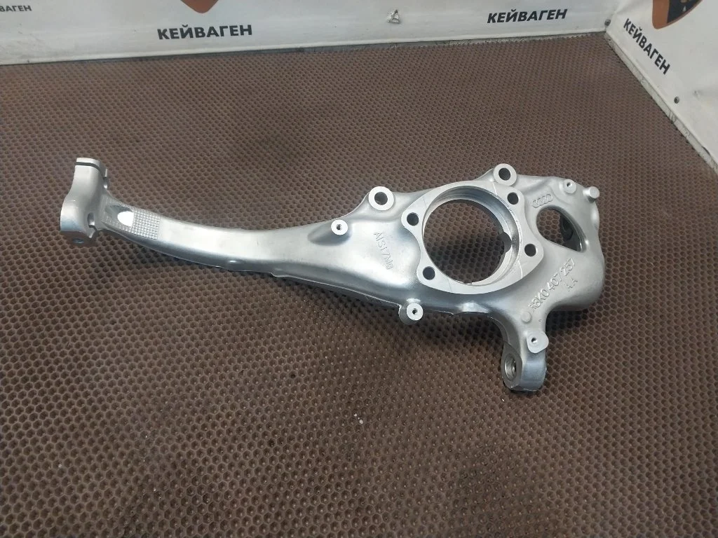 Кулак поворотный Audi A6 4G