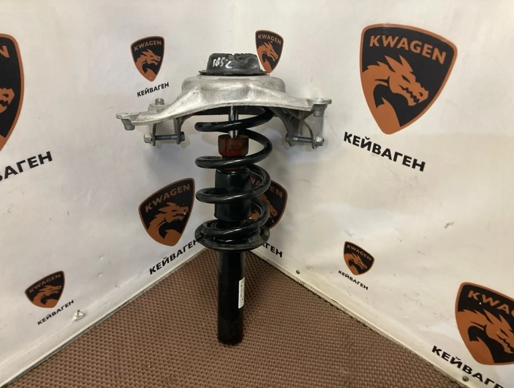 Стойка подвески Audi SQ5 2016 8R