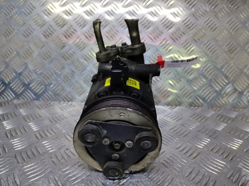 Компрессор кондиционера Ford Focus 2