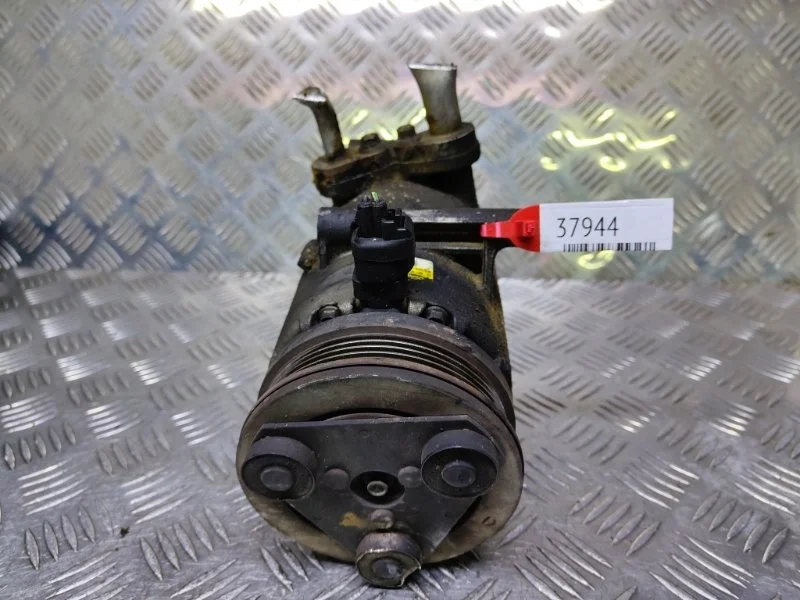 Компрессор кондиционера Ford Focus 2