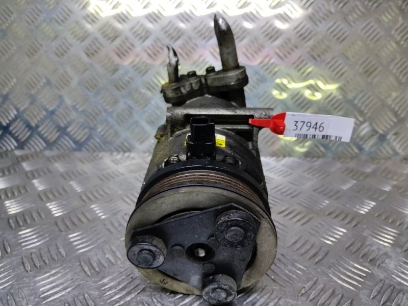 Компрессор кондиционера Ford Focus 2