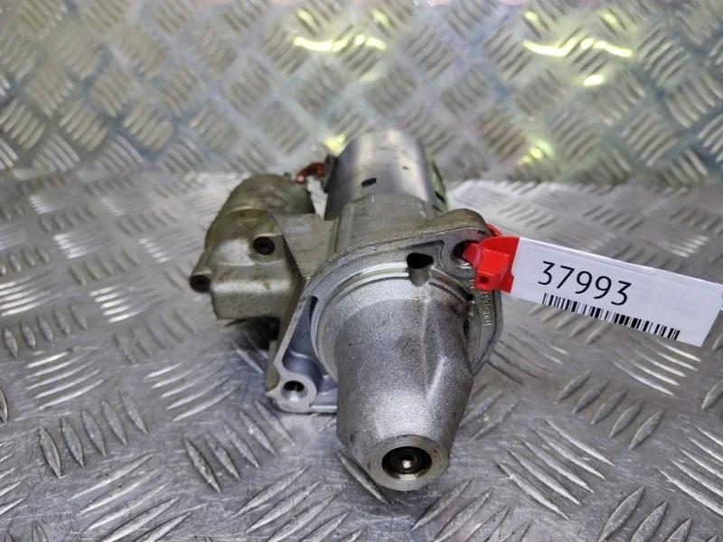 Стартер Mercedes-Benz