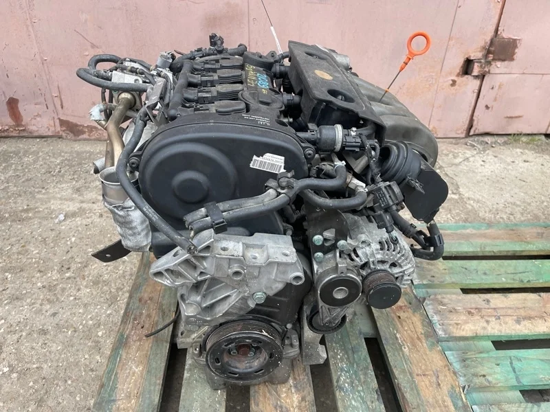 Двигатель Volkswagen Golf AXW 2.0FSI