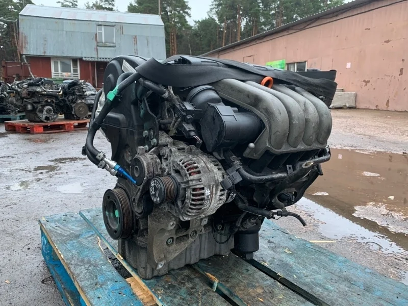 Двигатель Volkswagen Touran AXW 2.0FSI