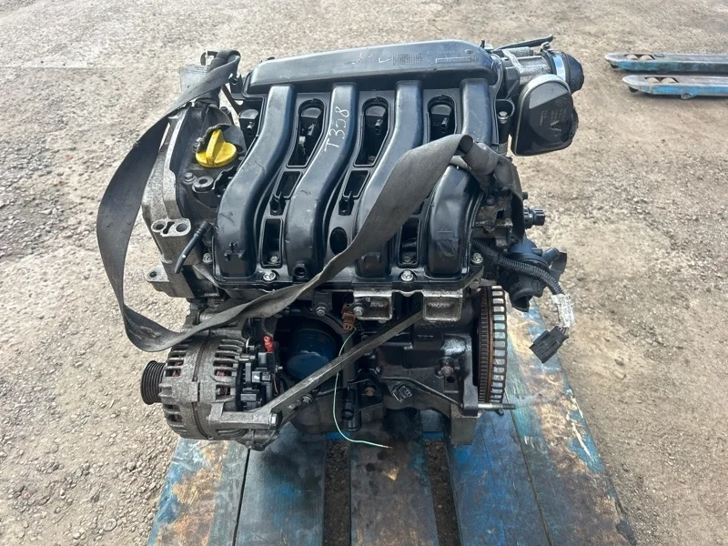 Двигатель Renault Megane 2 K4M770 1.6I