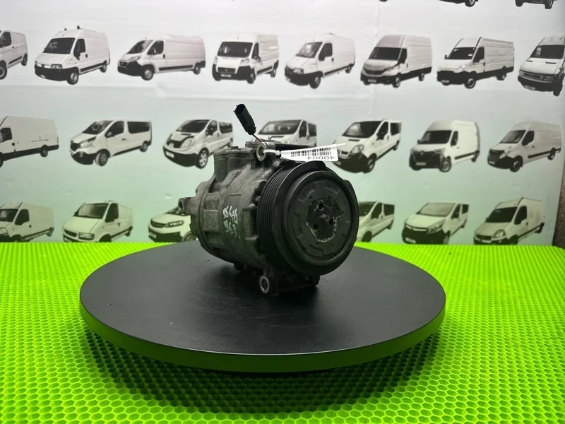 Компрессор кондиционера Mercedes CLK-Class C209