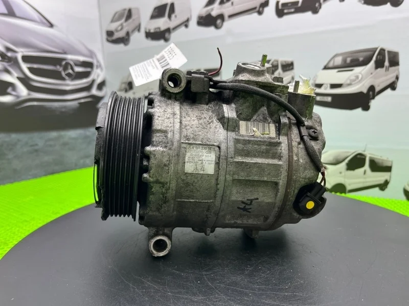 Компрессор кондиционера Mercedes C-class W204