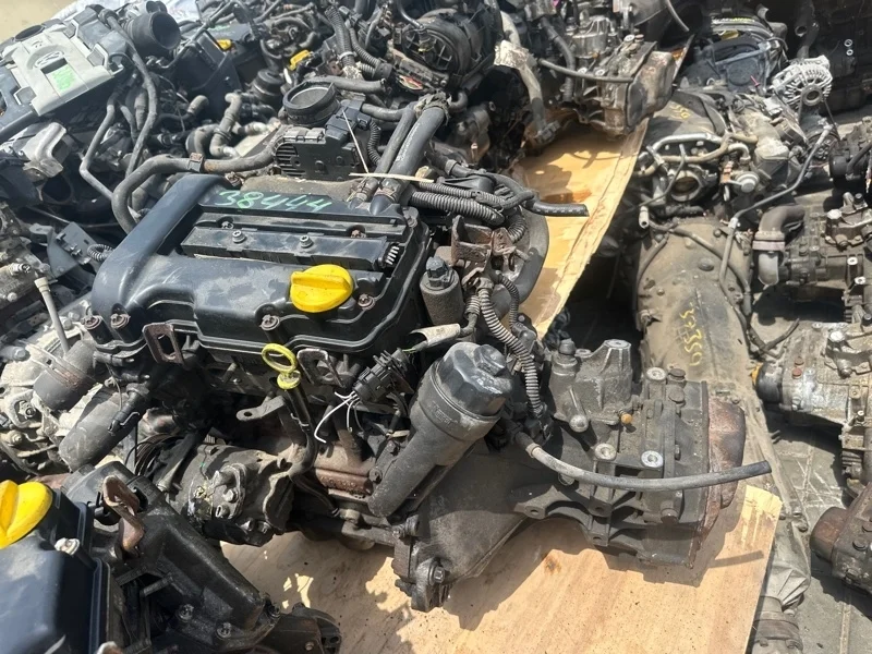 Двигатель Opel Agila Z10XEP 1.0I