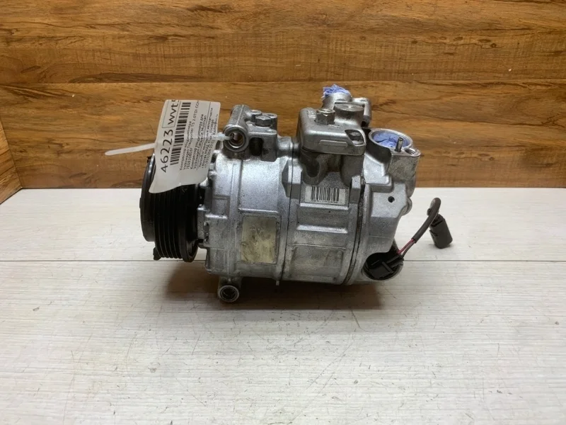 Компрессор кондиционера Volkswagen Transporter T5
