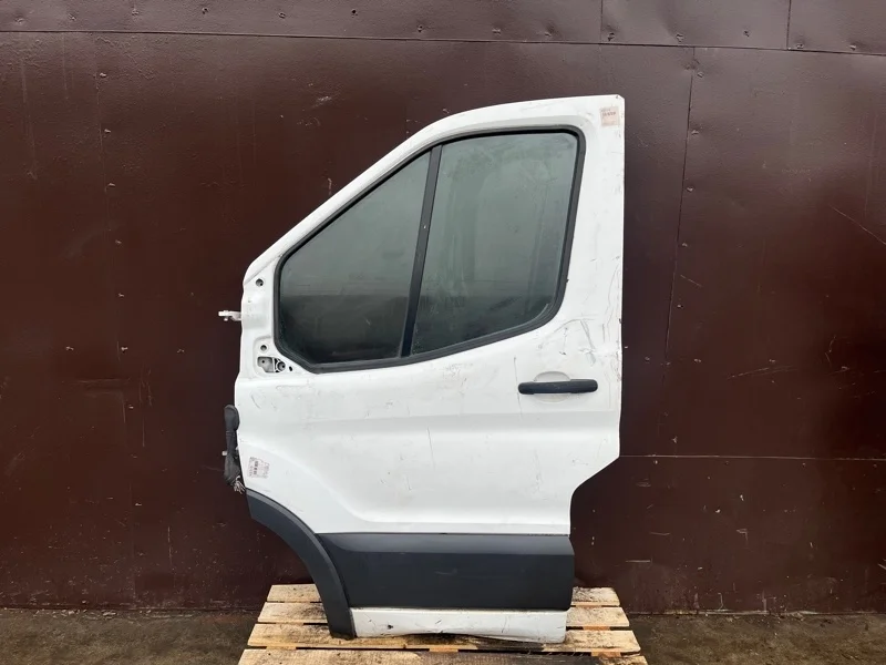 Дверь передняя левая Ford Transit 8