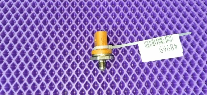 Датчик давления топлива Audi A3 3 CBZ 1.2TSI