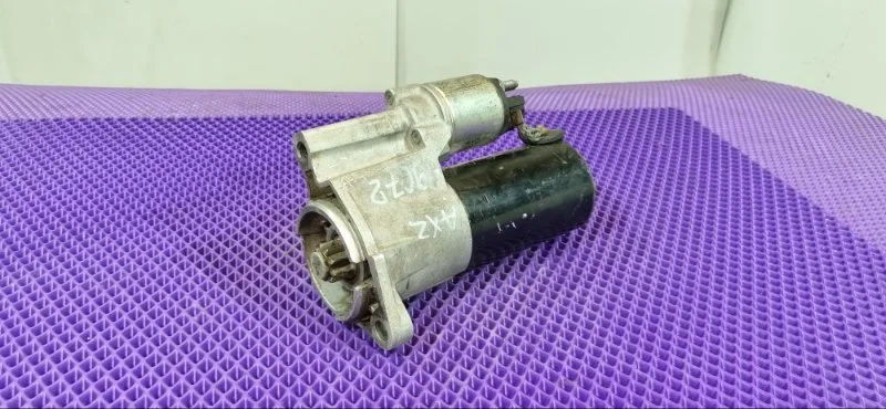 Стартер Volkswagen Passat B6 AXZ 3.2B