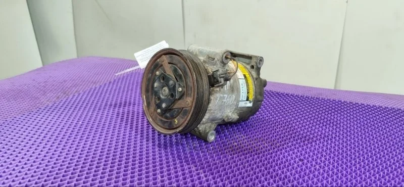 Компрессор кондиционера Renault Megane 2 K4MT760