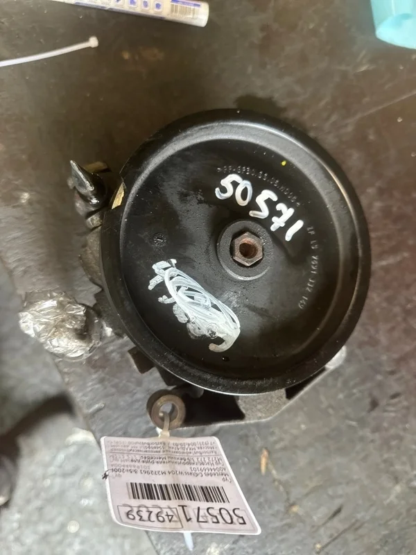 Гур Mercedes C-Class W204 M272961 3.5I 2008