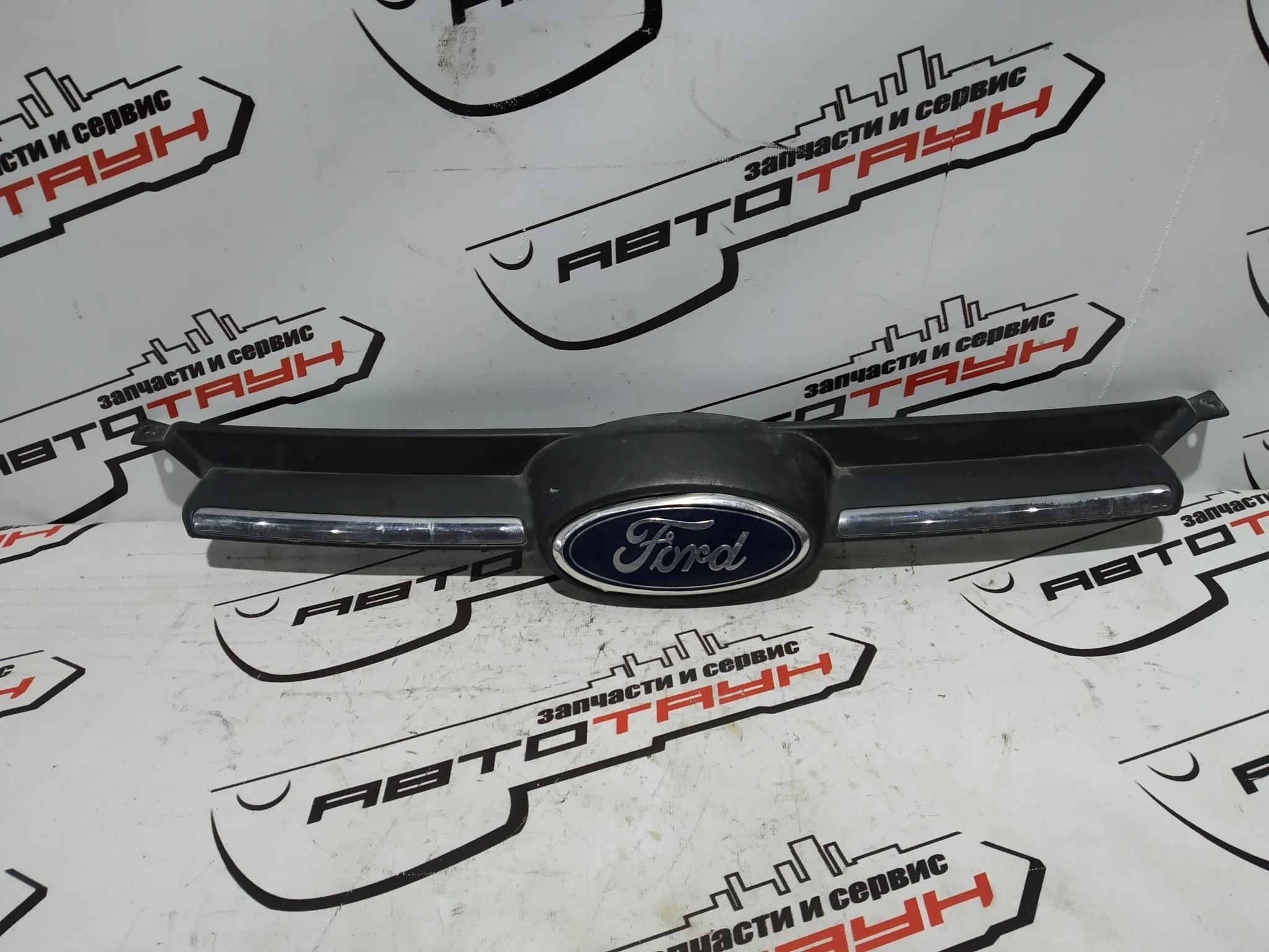 РЕШЕТКА РАДИАТОРА FORD FOCUS CB8 BM51BA133B 1 МОДЕЛЬ 2048467 DY147Z