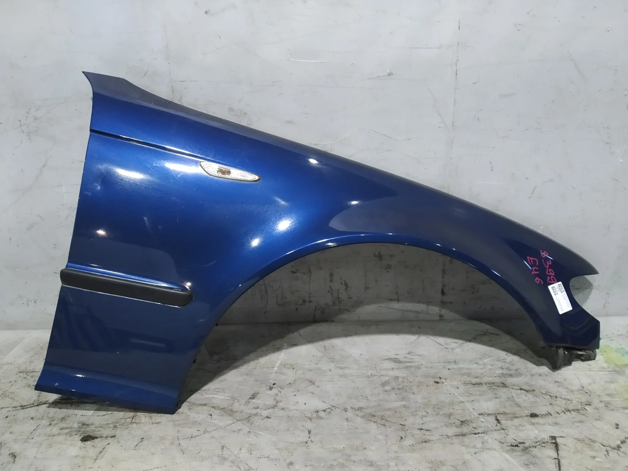 КРЫЛО BMW 3-SERIES E46 41357042324 ПЕРЕДНЕЕ ПРАВОЕ 2 МОДЕЛЬ SEDAN WAGON темно-синий, A07 S3993