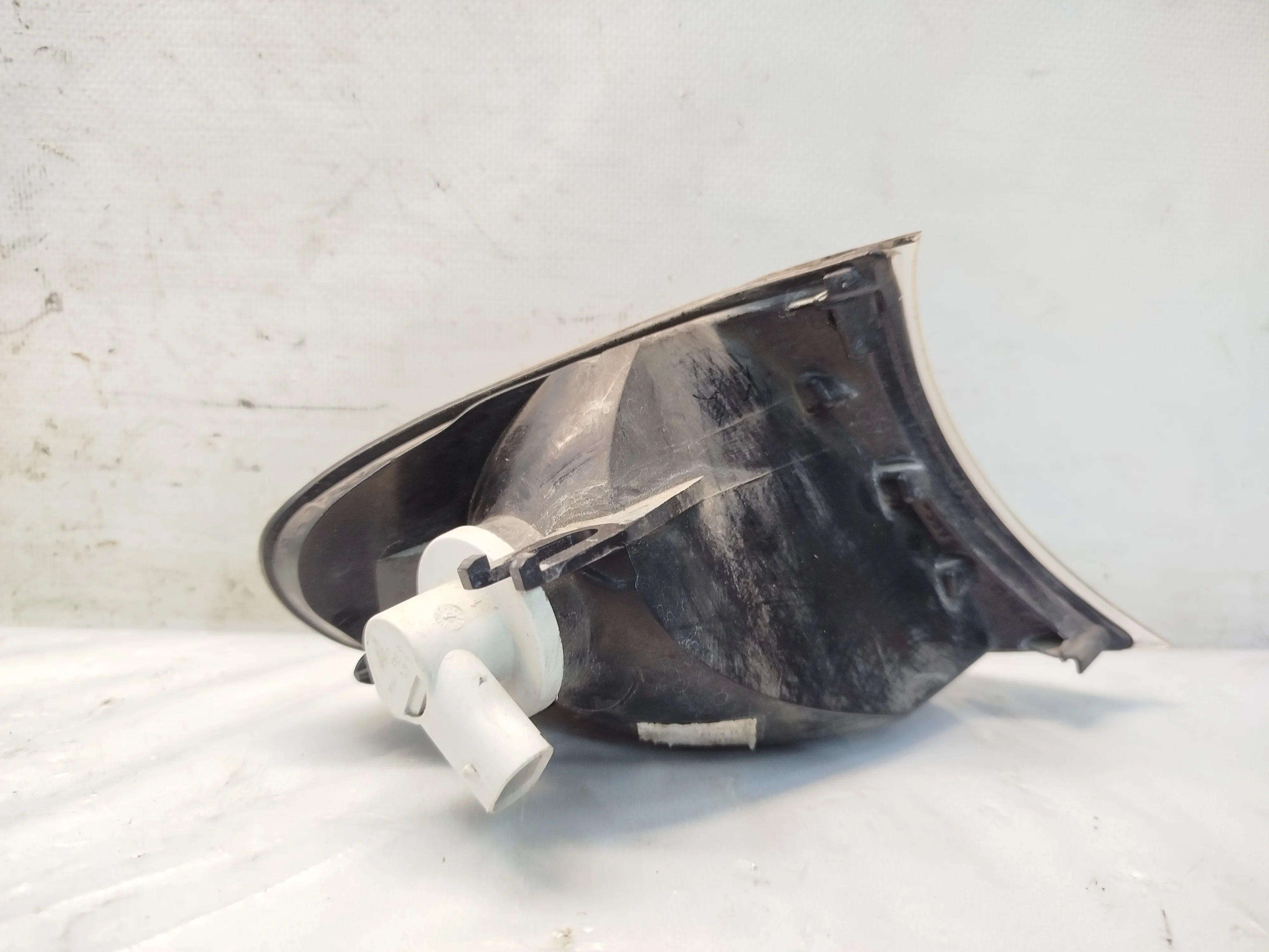 ГАБАРИТ BMW 3-SERIES E46 6910979 7165847 ЖЕЛТЫЙ SEDAN WAGON ЛЕВЫЙ 2 МОДЕЛЬ 63137165847 S4079Z