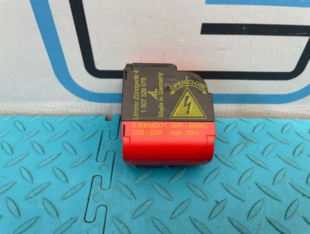 Блок розжига ксенона Mercedes-Benz A-Class 2010 A2208204985 W169 266.940 1.7