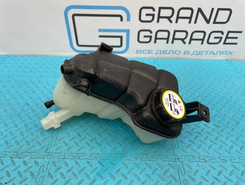 Бачок расширительный Volvo V60 2011 31439508 FW B4164T 1.6