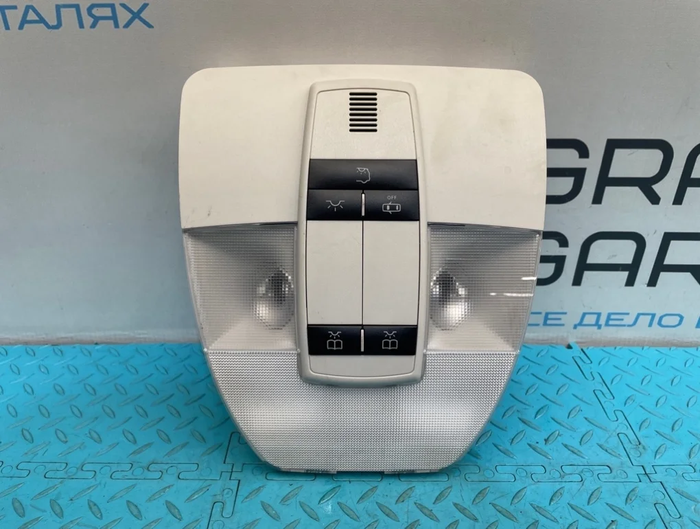 Плафон салона Mercedes-Benz A-Class 2010 A1698201823 W169 266.940 1.7, передний