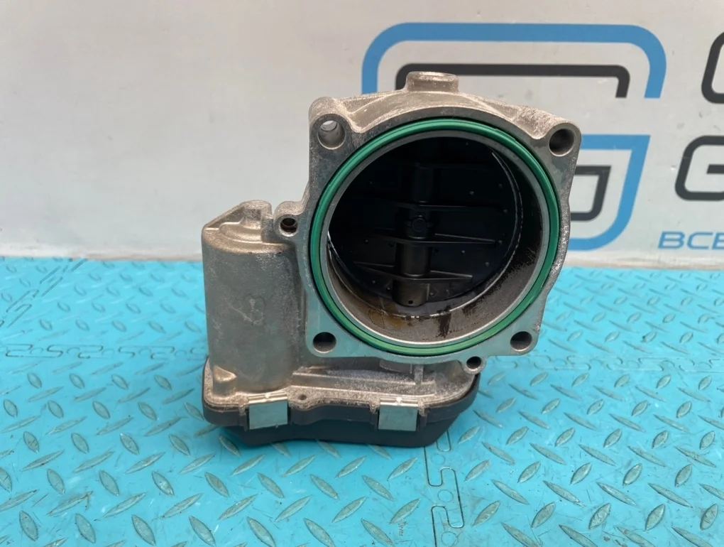 Заслонка дроссельная Bmw X3 2007 13547556118 E83 N52B25A 2.5