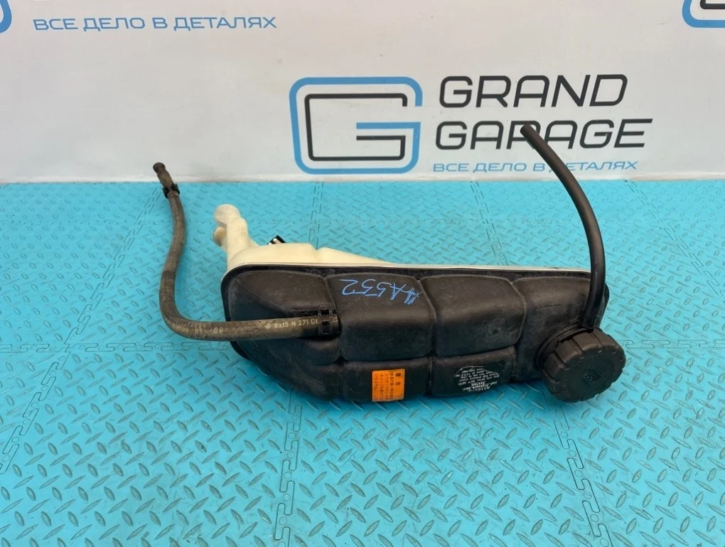 Бачок расширительный Mercedes-Benz E-Class 1999 A2105000349 W210 112.941 3.2
