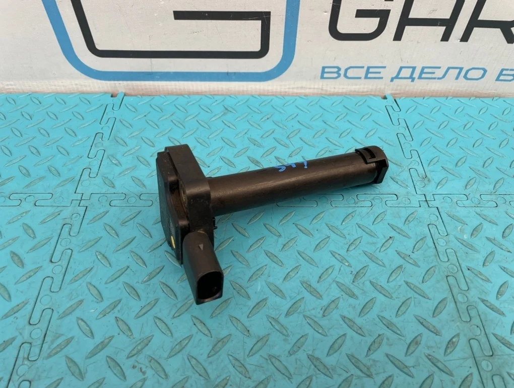 Датчик уровня масла Bmw X3 2007 12617567722 E83 N52B25A 2.5