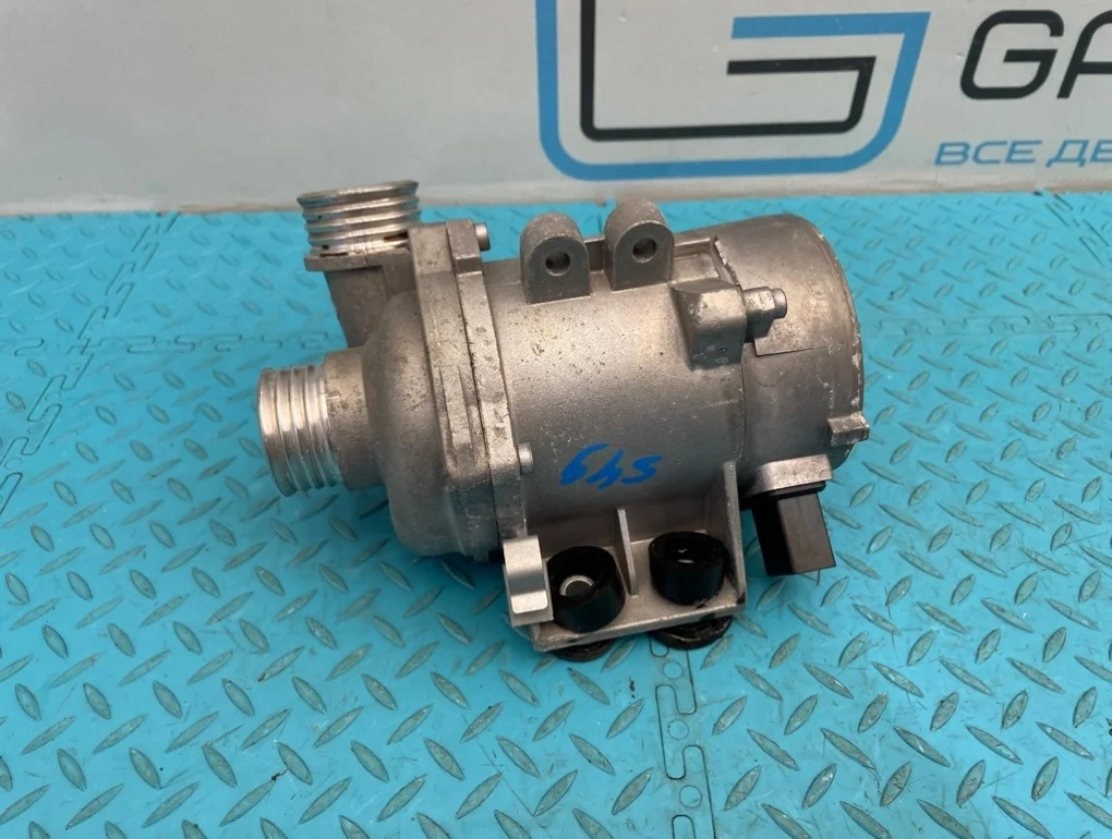 Насос водяной электрический Bmw X3 2007 11517586925 E83 N52B25A 2.5