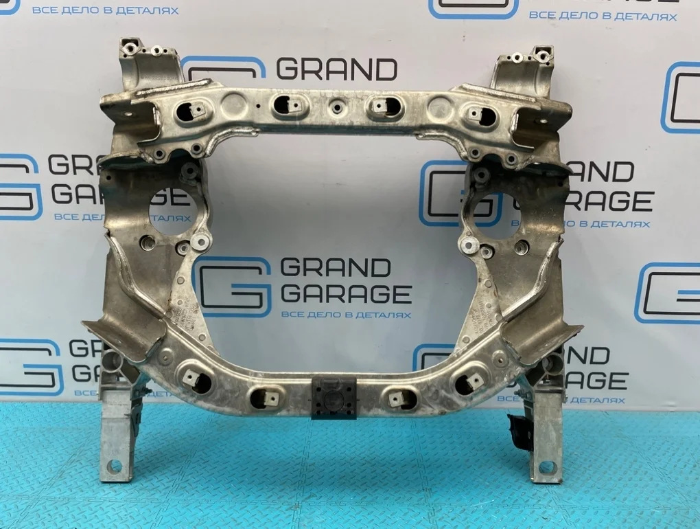 Балка передняя Mercedes-Benz S-Class 2013 A2226200187 W222 278.929 4.7